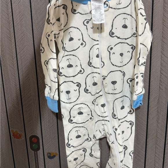 Onesies Other - ❤️ BUNDLE 4/$20 Onesies Footies